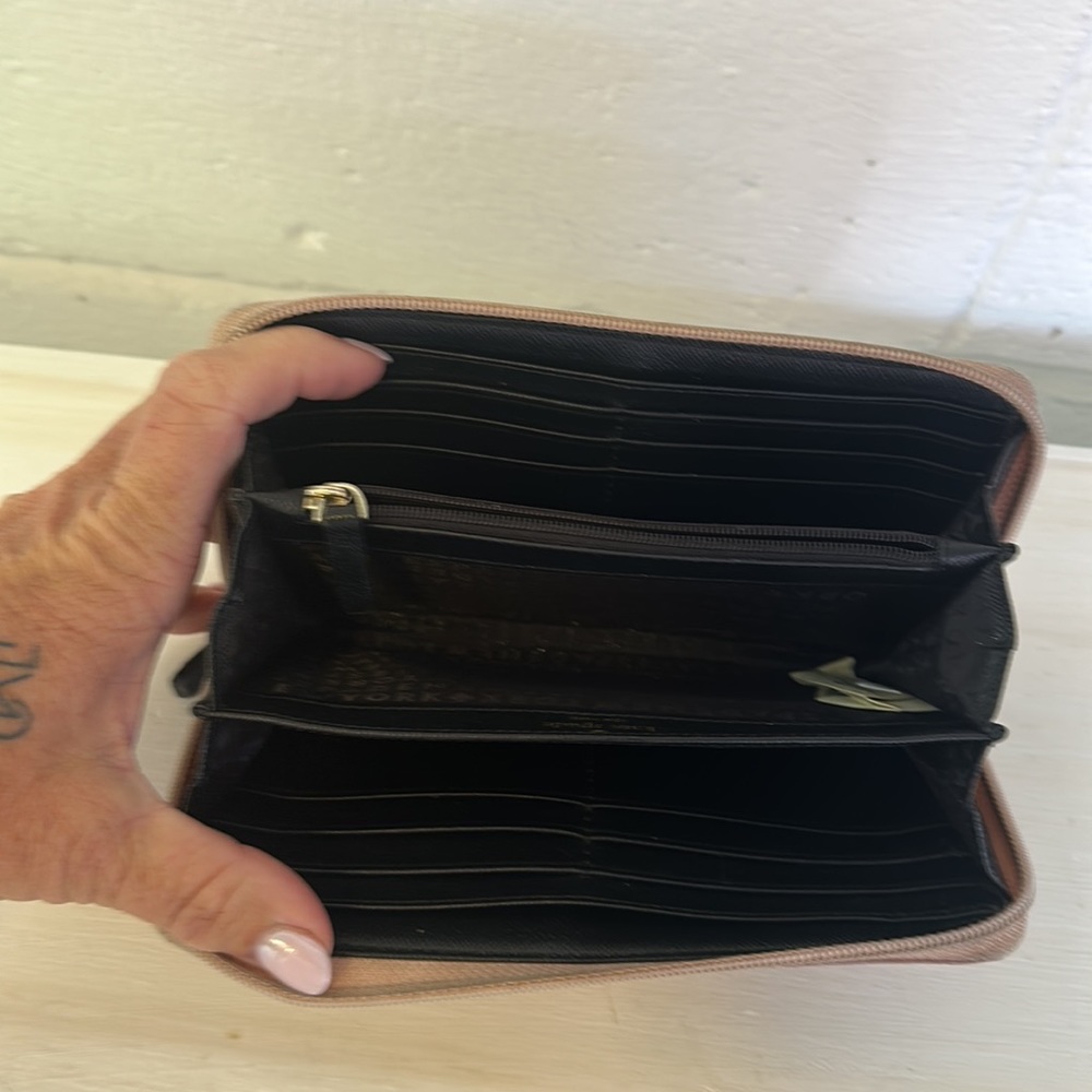 Kate Spade Wallet - Picture 3 of 5